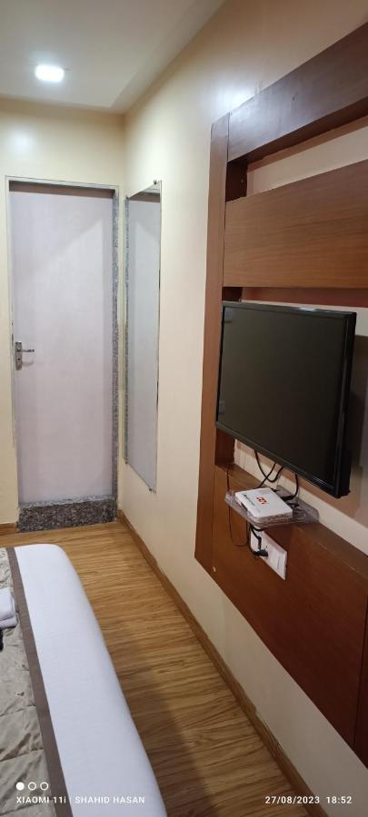 Hotel A Suites Mumbai Exteriör bild